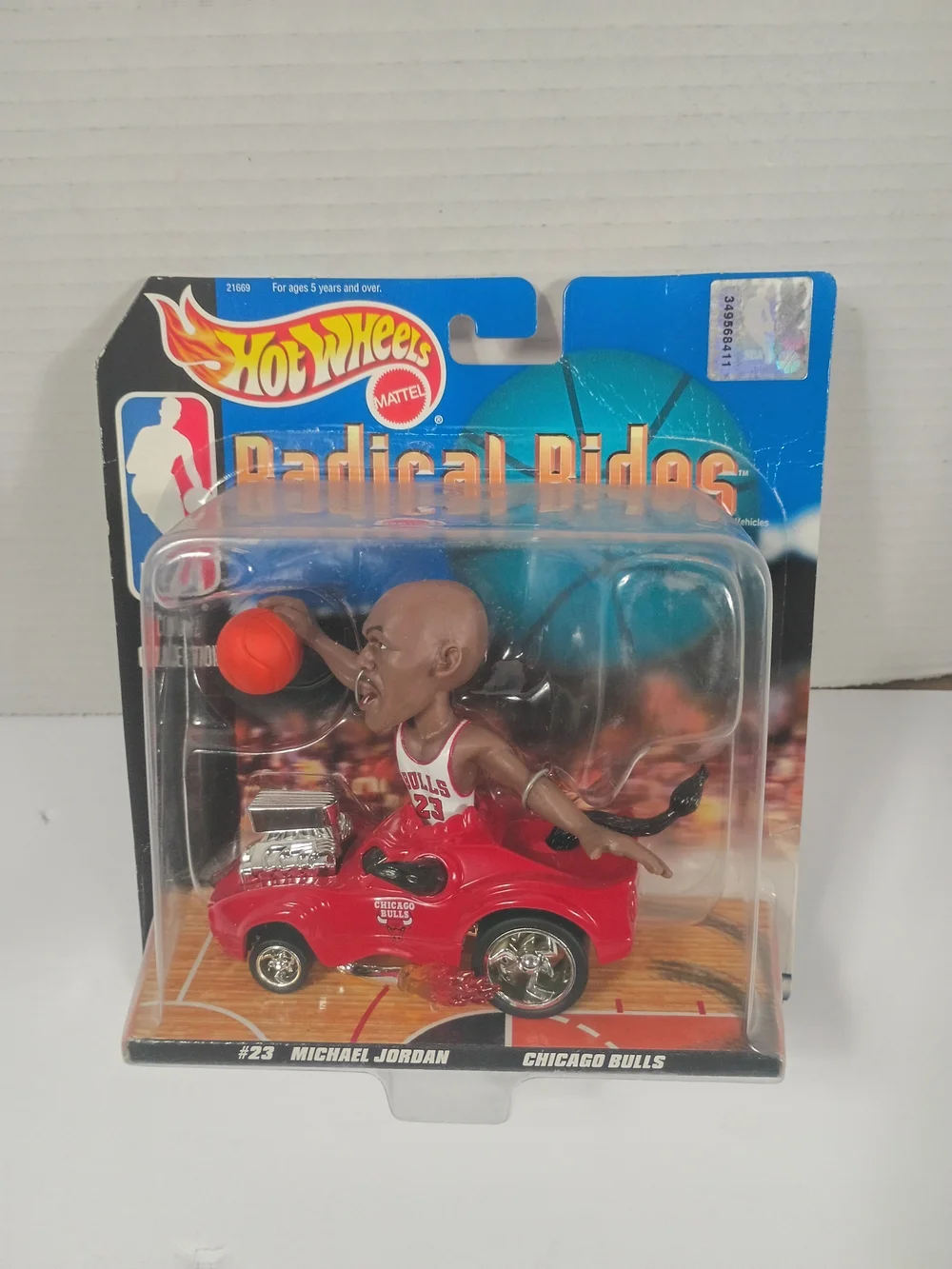 Mattel Hot Wheels 1998 NBA Radical Rides MICHAEL JORDAN #23 Chicago Bulls 1:43